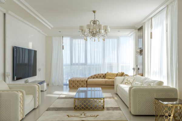 Cool, comfortable Florida living room kept shaded by sun control window film